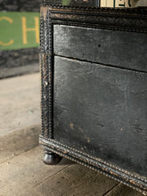 Load image into Gallery viewer, Oak bible box.