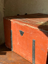 Load image into Gallery viewer, 19th century Swedish housekeepers box