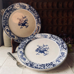 Set of four 19th century Minton ‘Chinese blossom’ plates