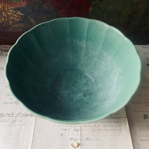 Wedgwood Keith Murray matt green bowl
