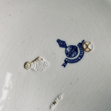 Load image into Gallery viewer, Set of four 19th century Minton ‘Chinese blossom’ plates